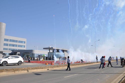 長久中置軸車輛運輸車夯實gb1589新國標,滁州喬遷新廠辦公
